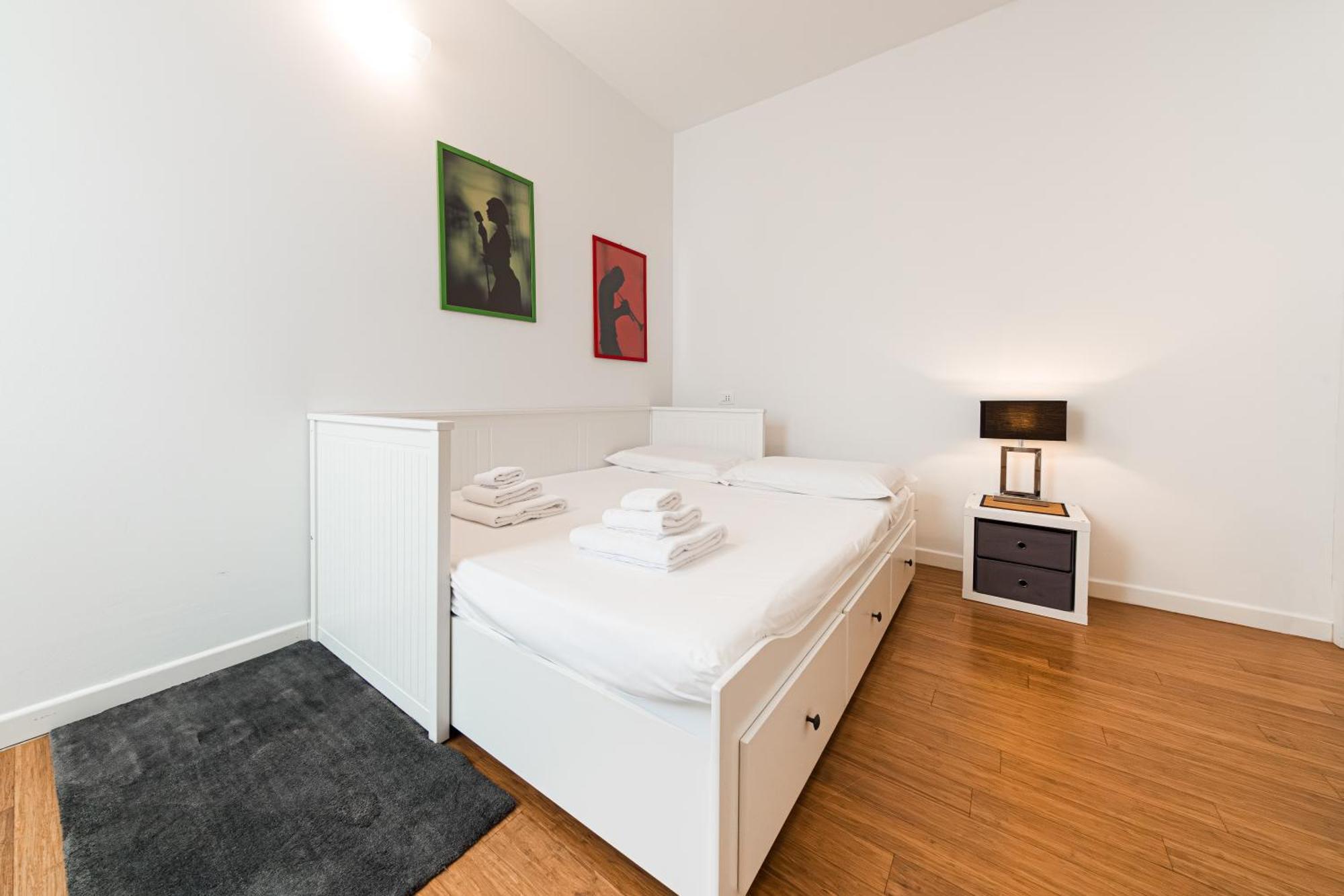 Nettuno Apartment - Private Garden In Bologna Center Exterior photo